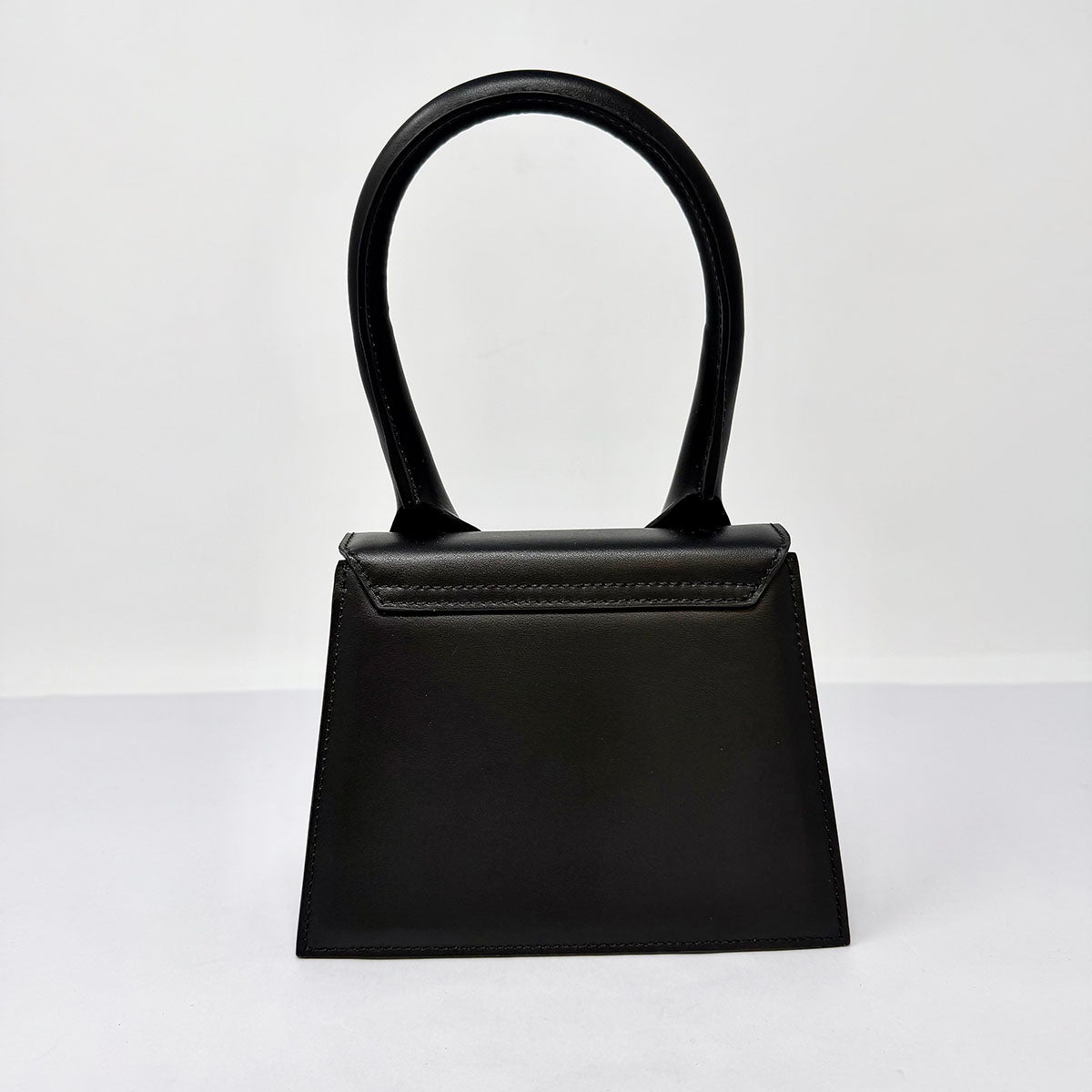 Jacquemus Chiquito M Crossbody