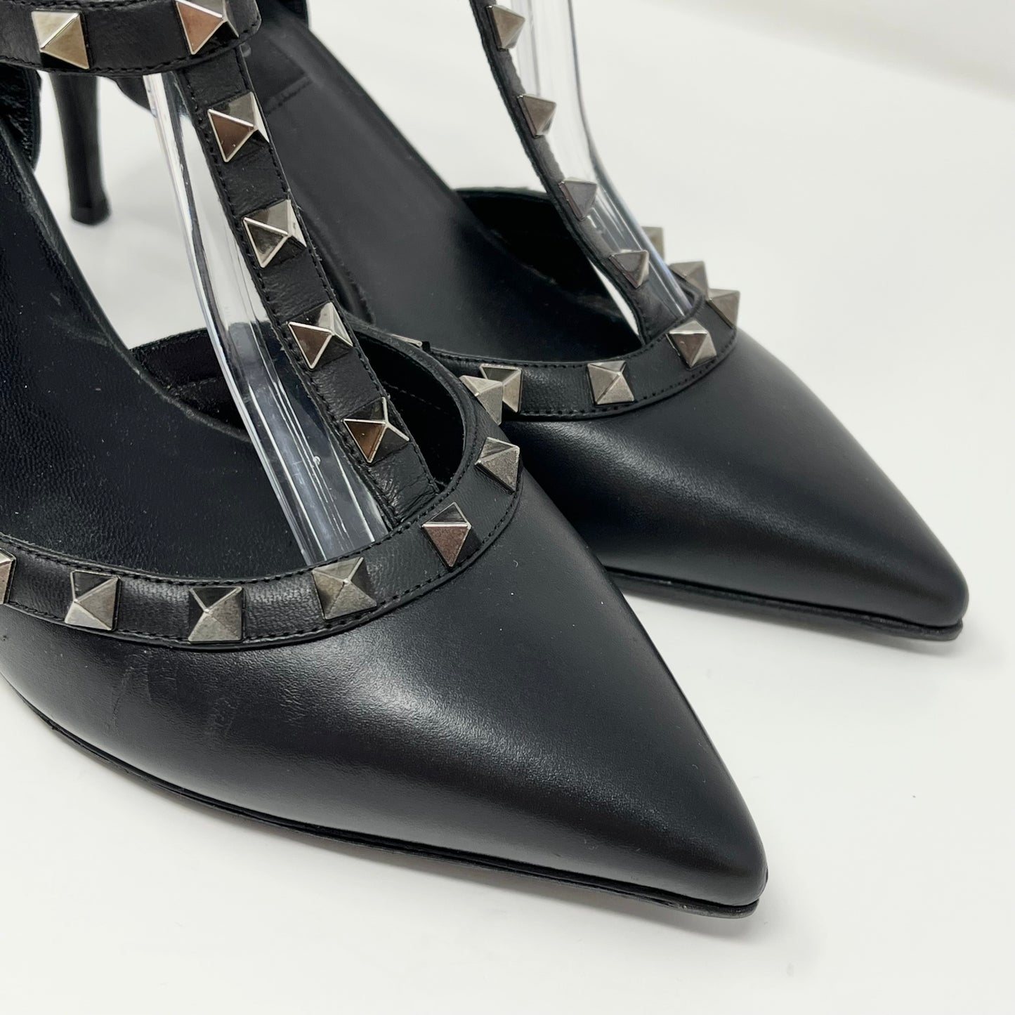 Valentino Rockstud Pumps