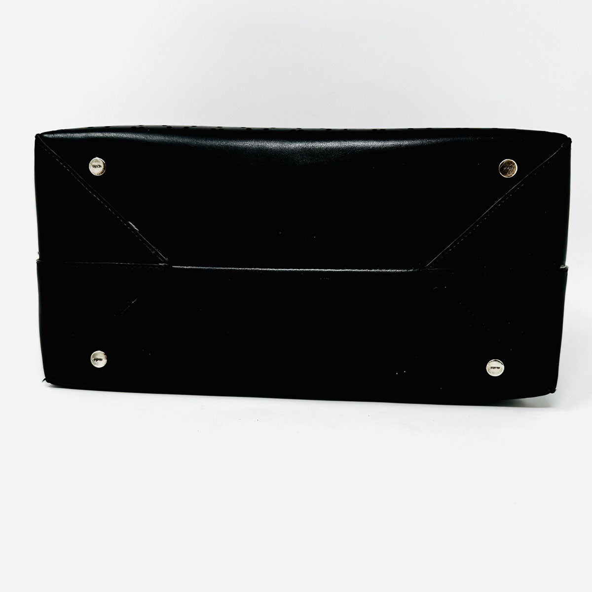 Alaia Handle Bag