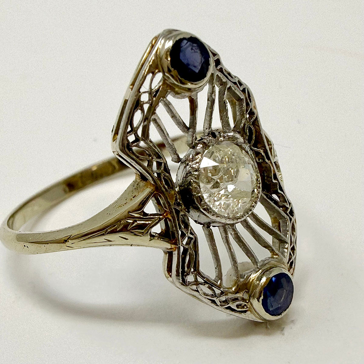 Antique 14K White Gold Ring with Diamond and Sapphire