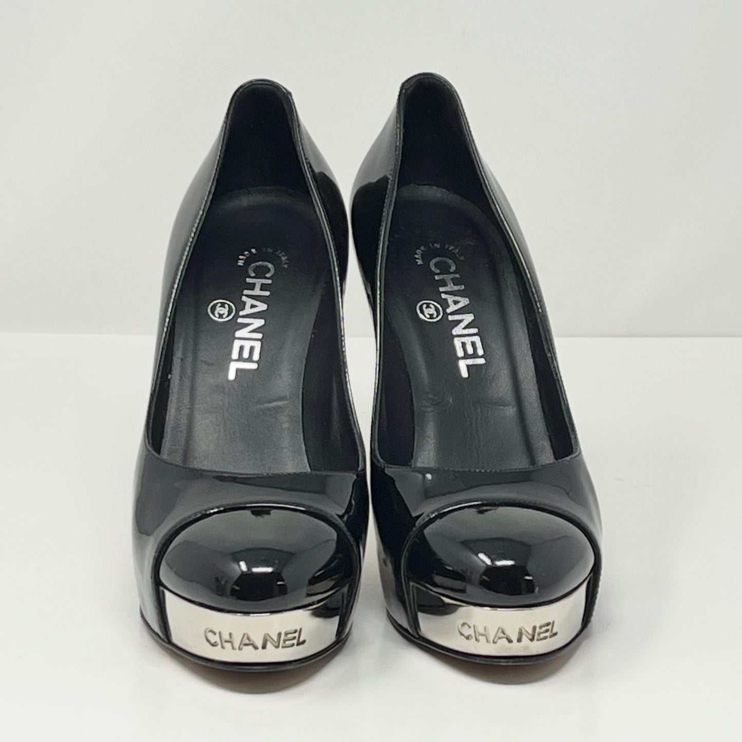 Chanel Pumps