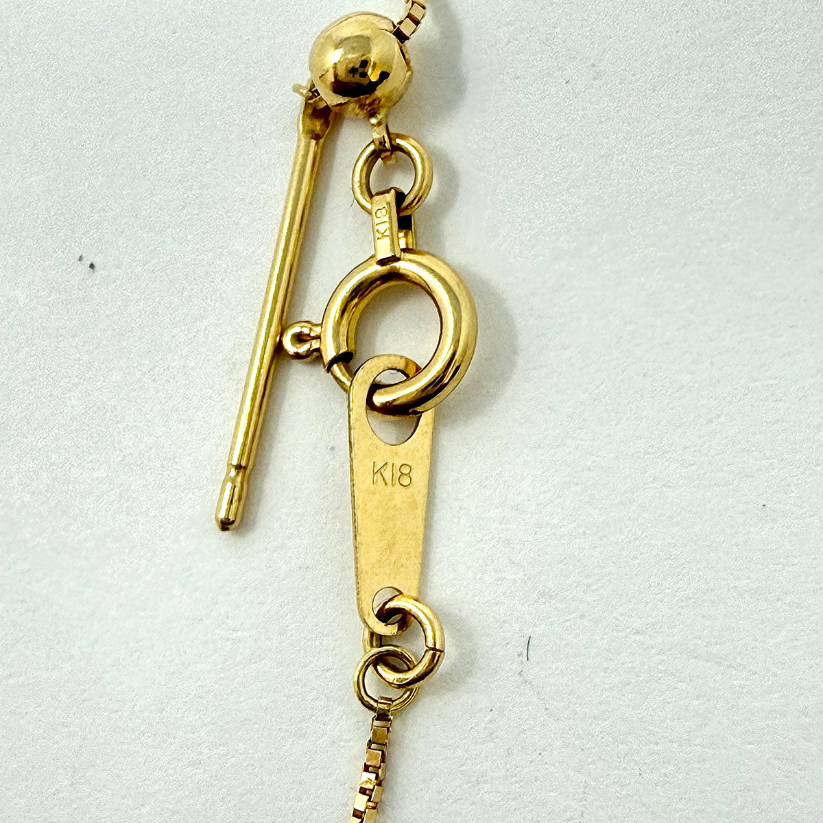 18K Gold Necklace with Diamond Pendant