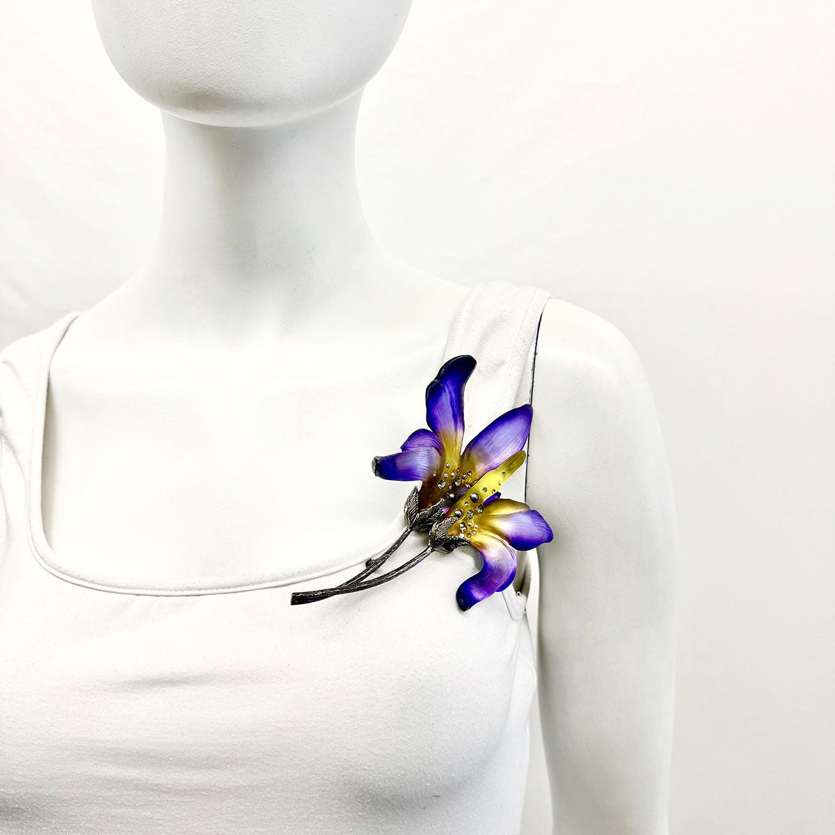 Alexis Bittar Pin