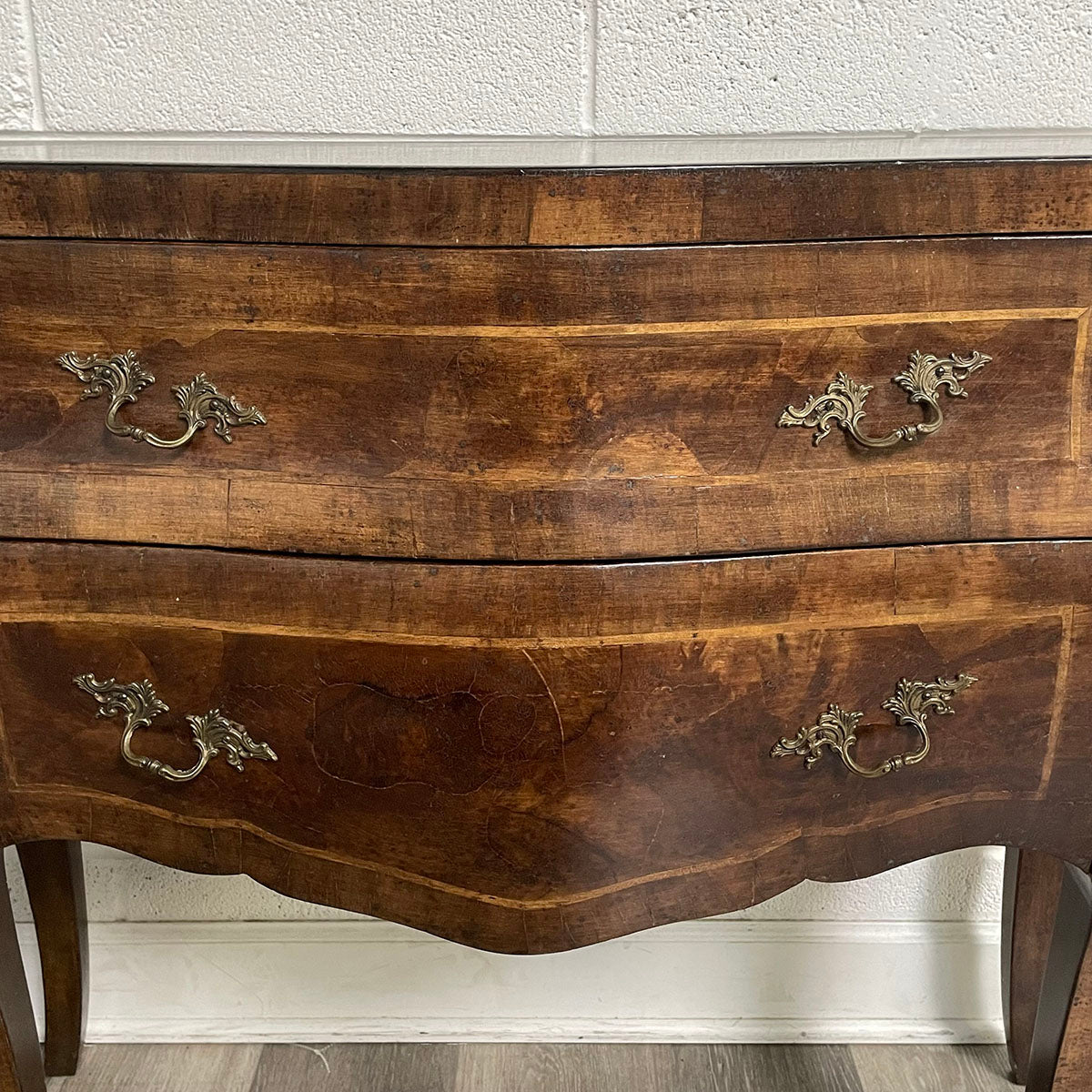 Antique-Style 2-Drawer Wood Side Table
