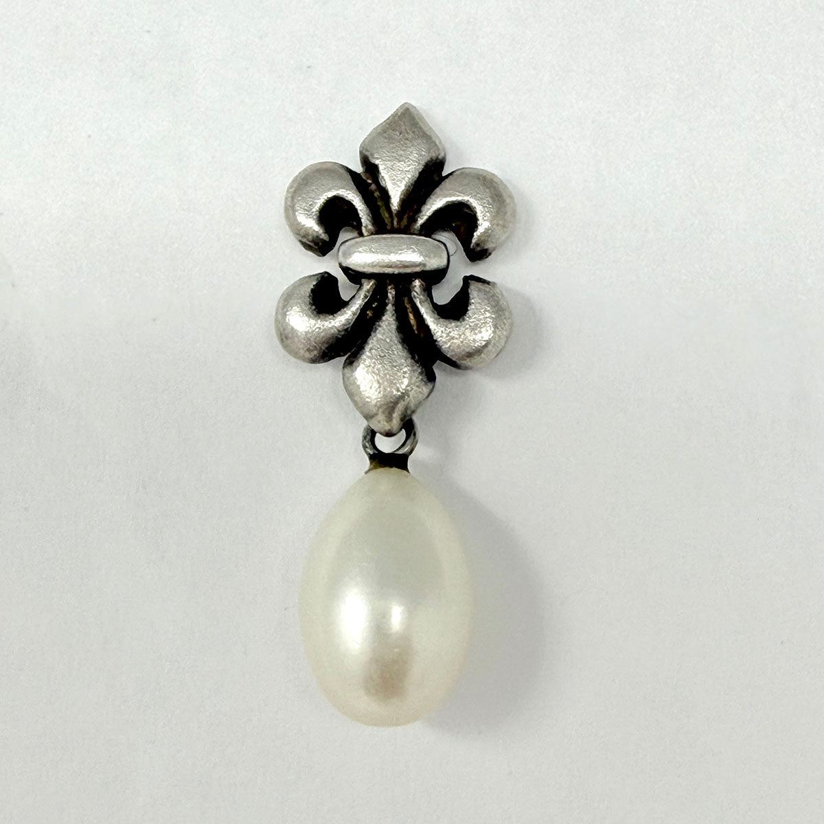 Therese Crowe Sterling Silver Fleur de Lis Drop Earrings with Pearl