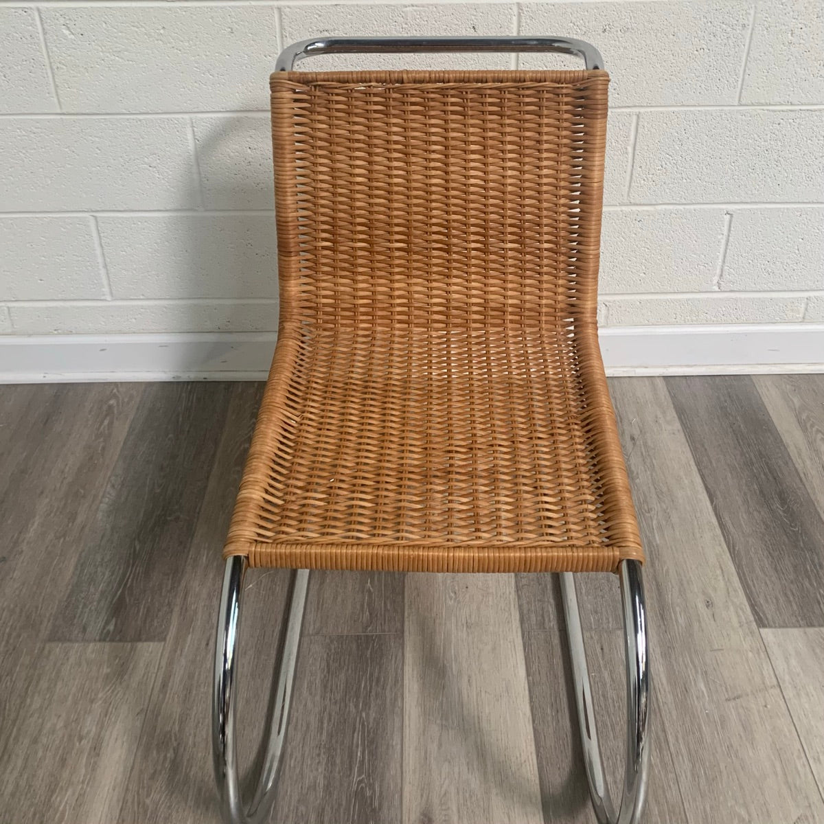1970s Set of 4 MR10 Dining Chairs in Rattan & Chrome