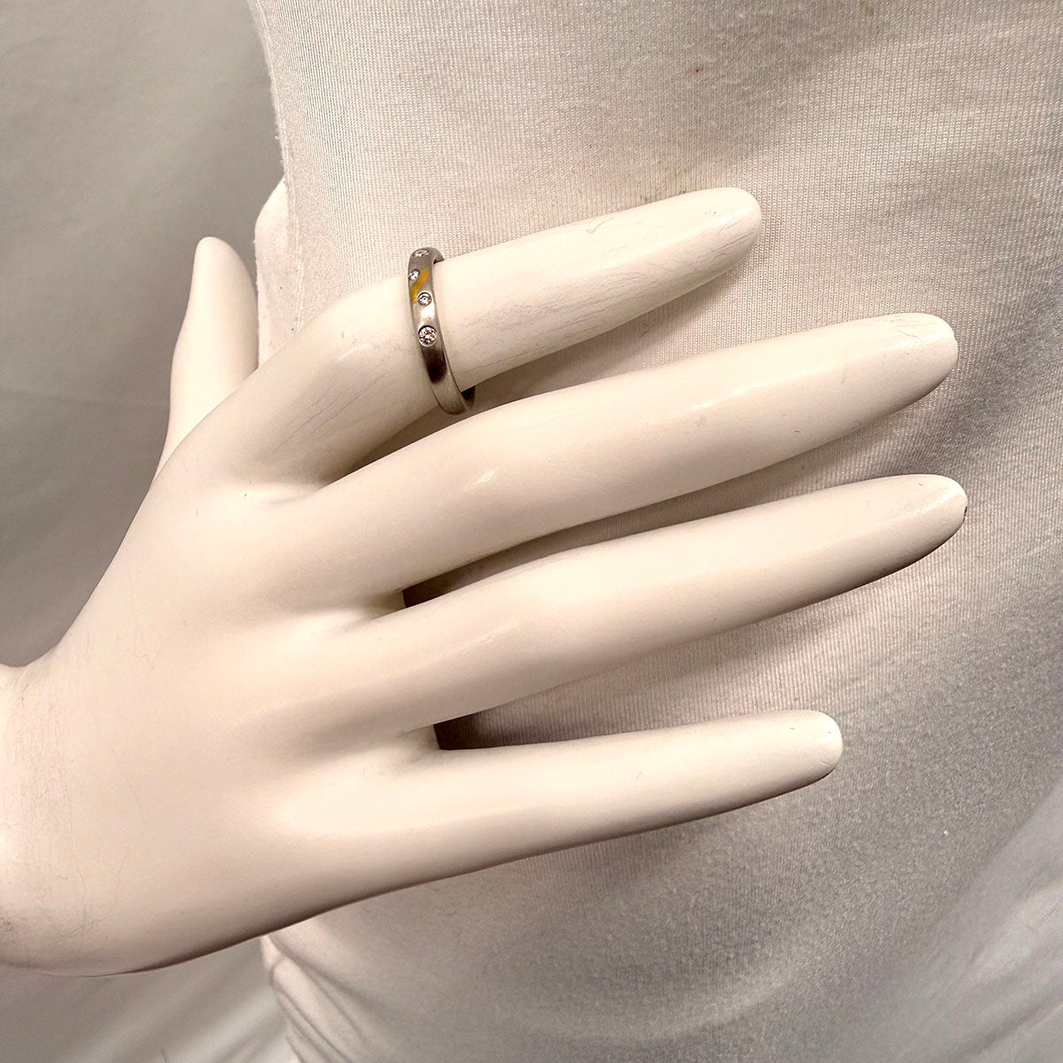 Platinum Guard Ring with 4 Diamonds