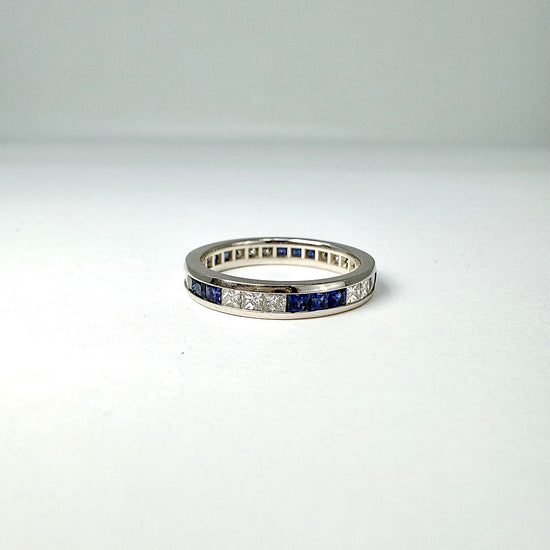 Platinum Ring with 15 Diamonds and 15 Sapphires