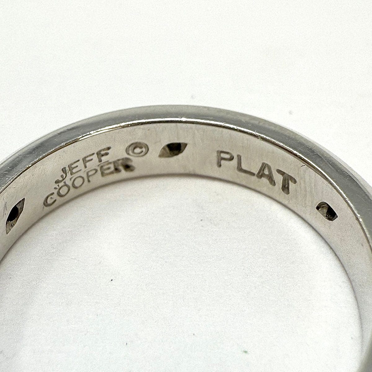 Platinum Satin Finished Ring with 6 Diamonds