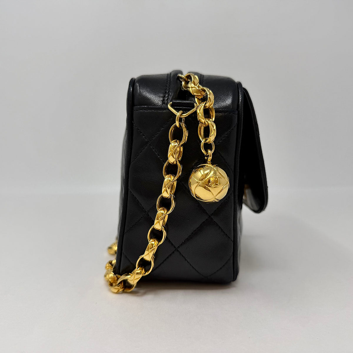 Chanel Vintage Diamond Quilted Flap Camera Bag