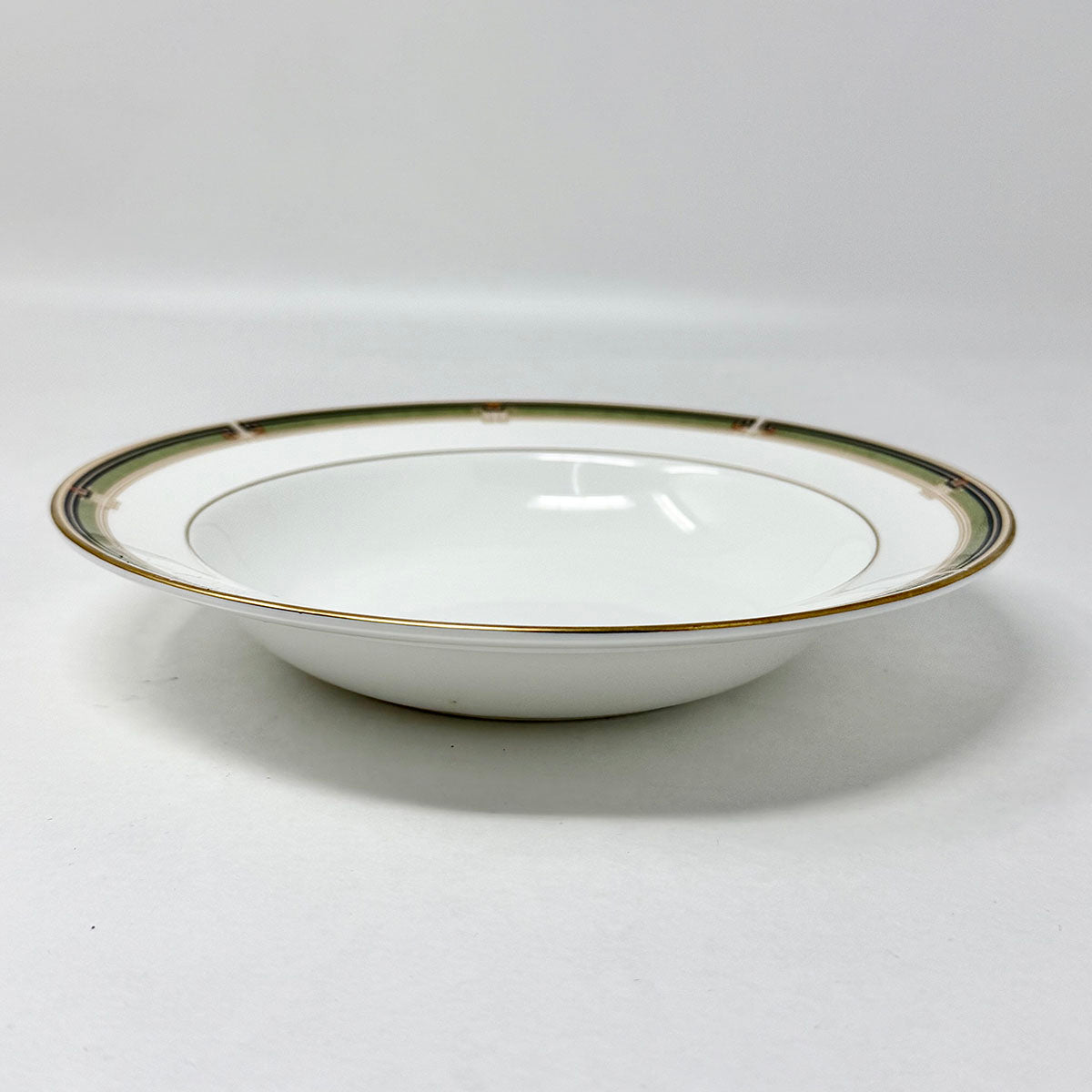 64 Pcs: 10 6 Pc. Place Settings Oberon China plus 4 Serving Pieces