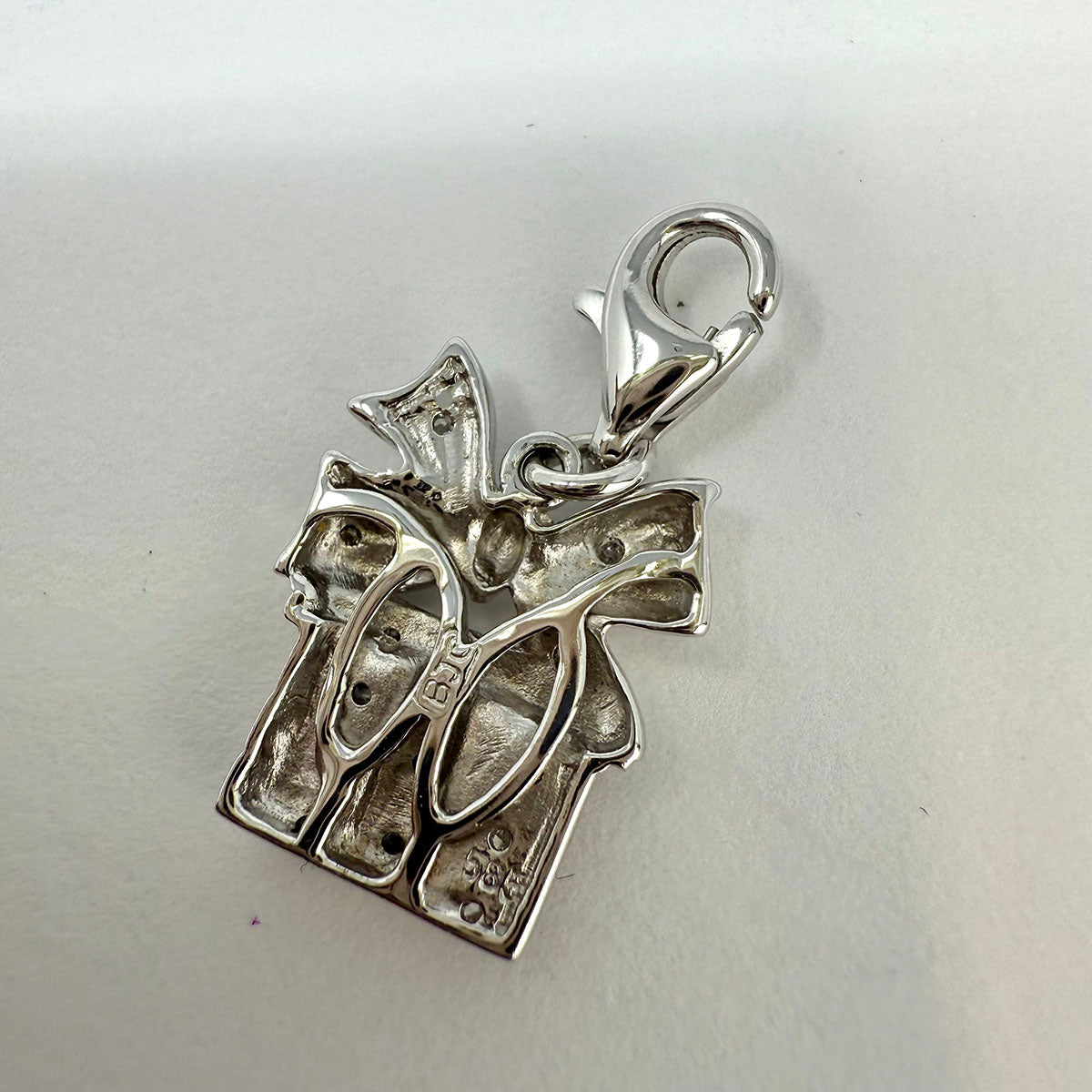 14K White Gold Diamond Gift Box Charm/Pendant