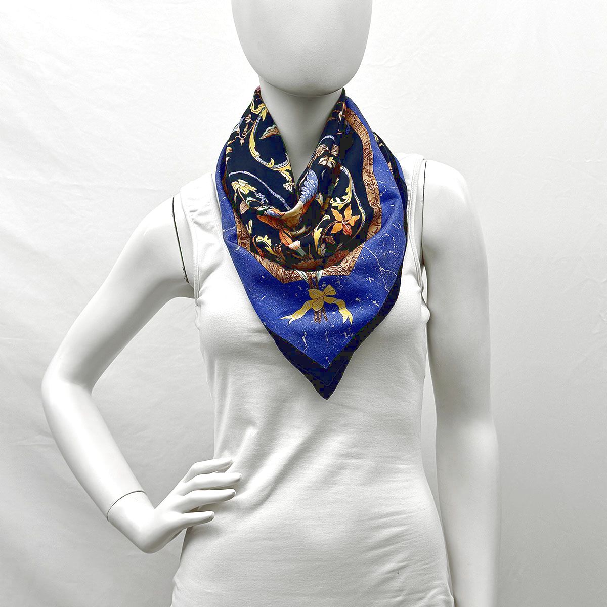 Hermes "Pierres d"Orient et d'Occident" Scarf
