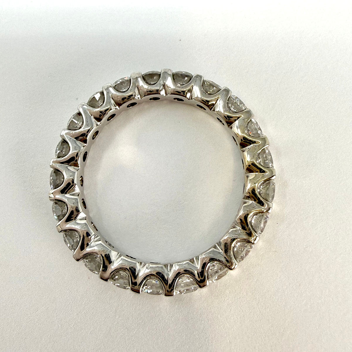 18K White Gold Diamond Eternity Ring