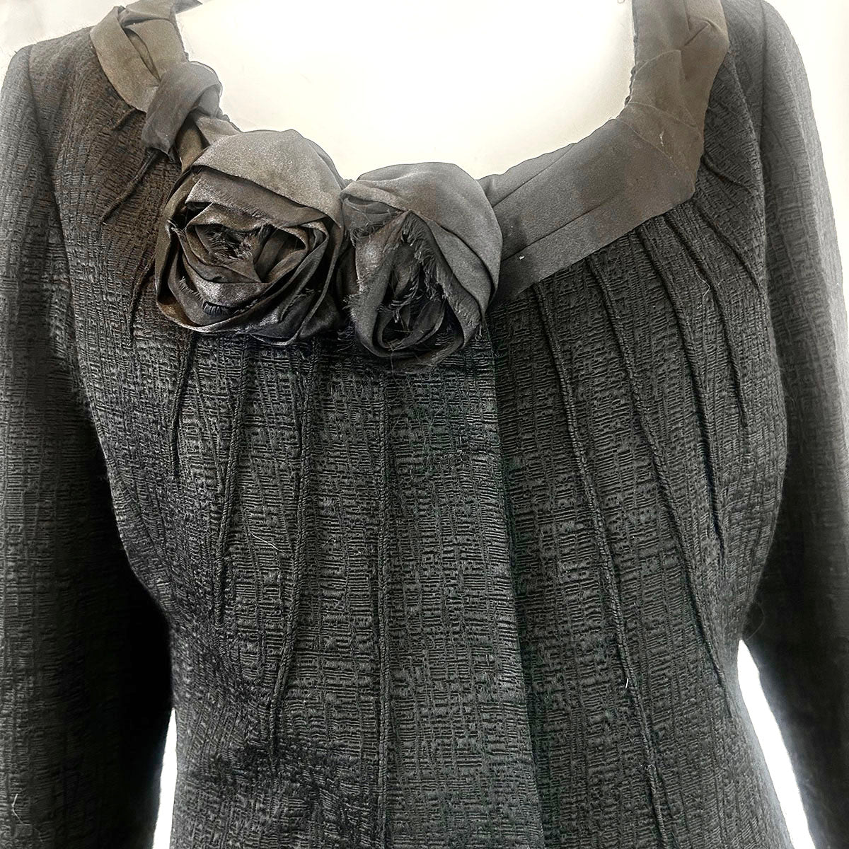 Elie Tahari Skirt Suit