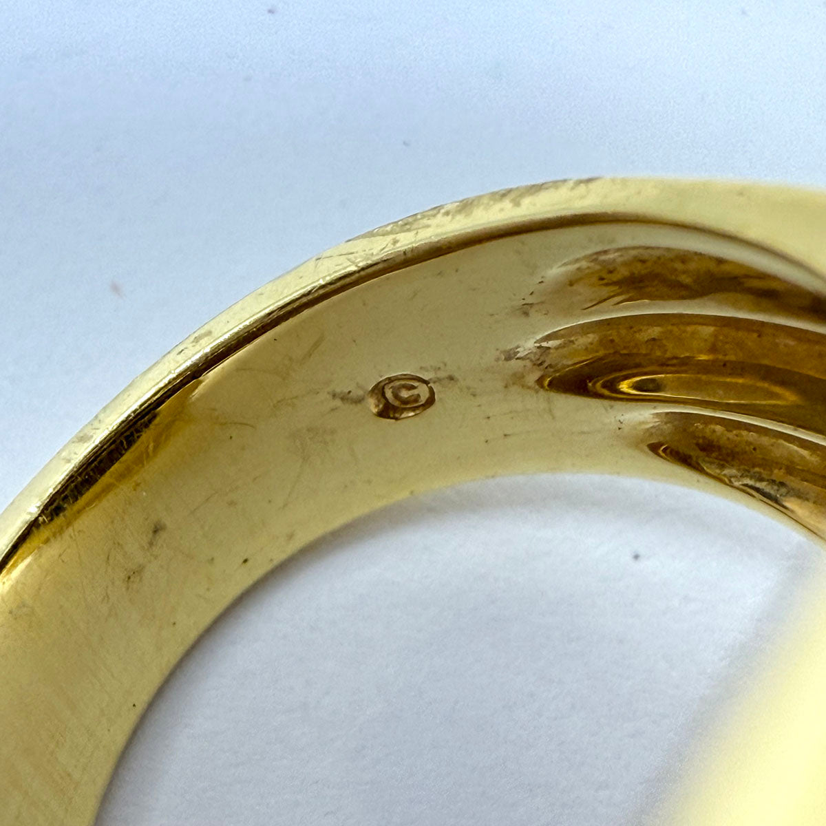 18K Gold Ring with Black Onyx and Diamonds