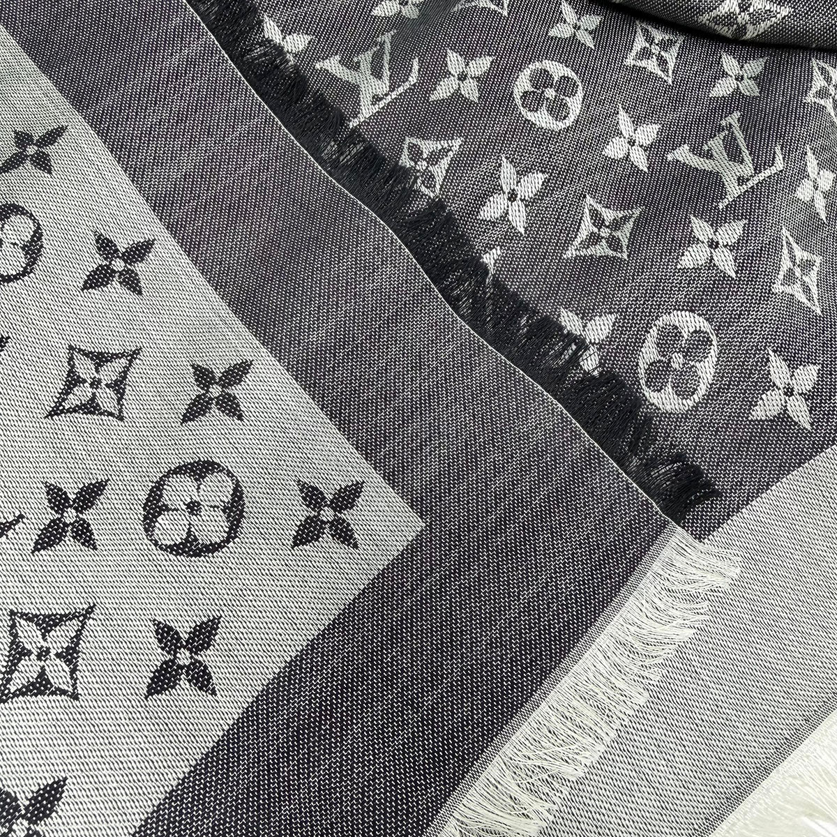 Louis Vuitton Shawls