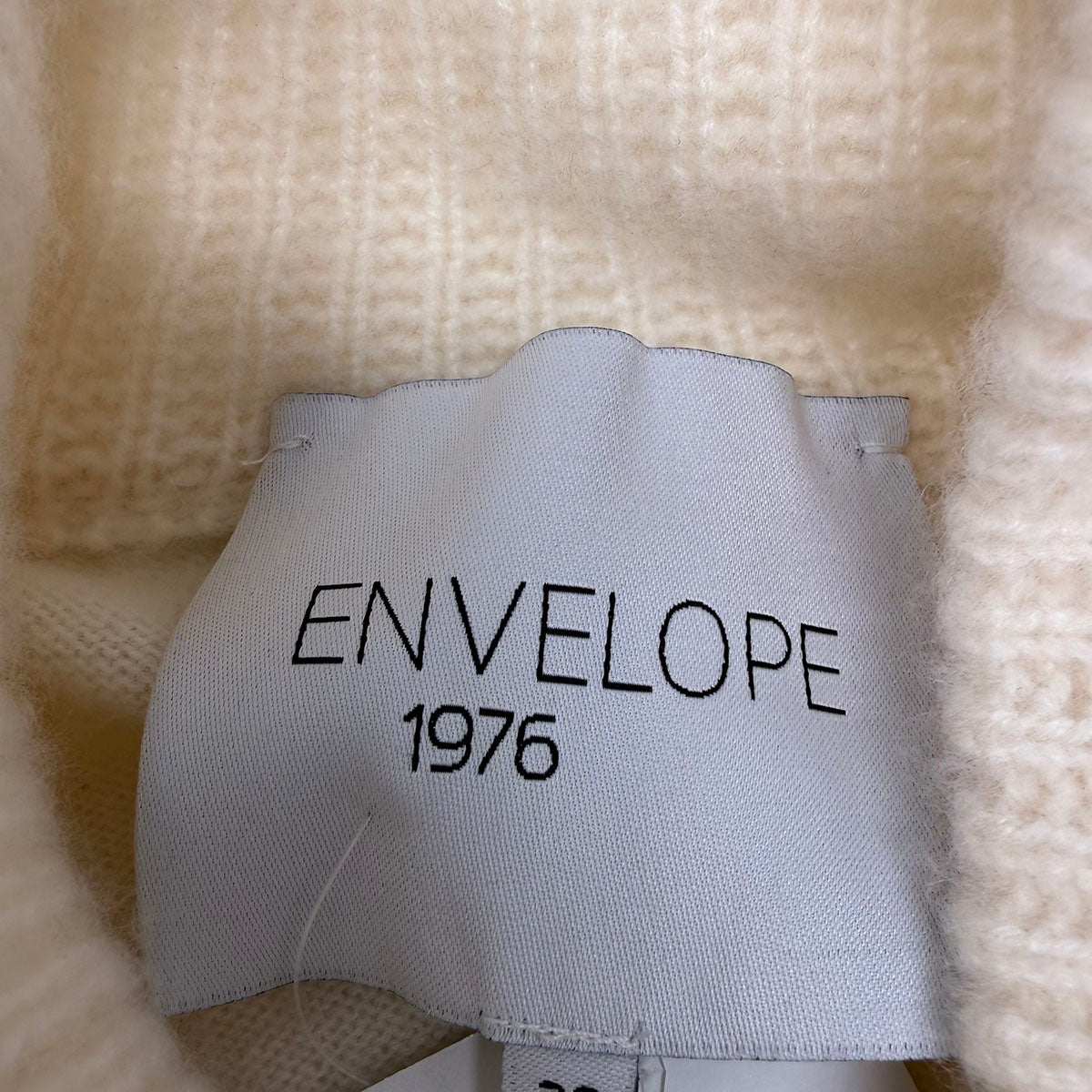 Envelope1976 Turtleneck