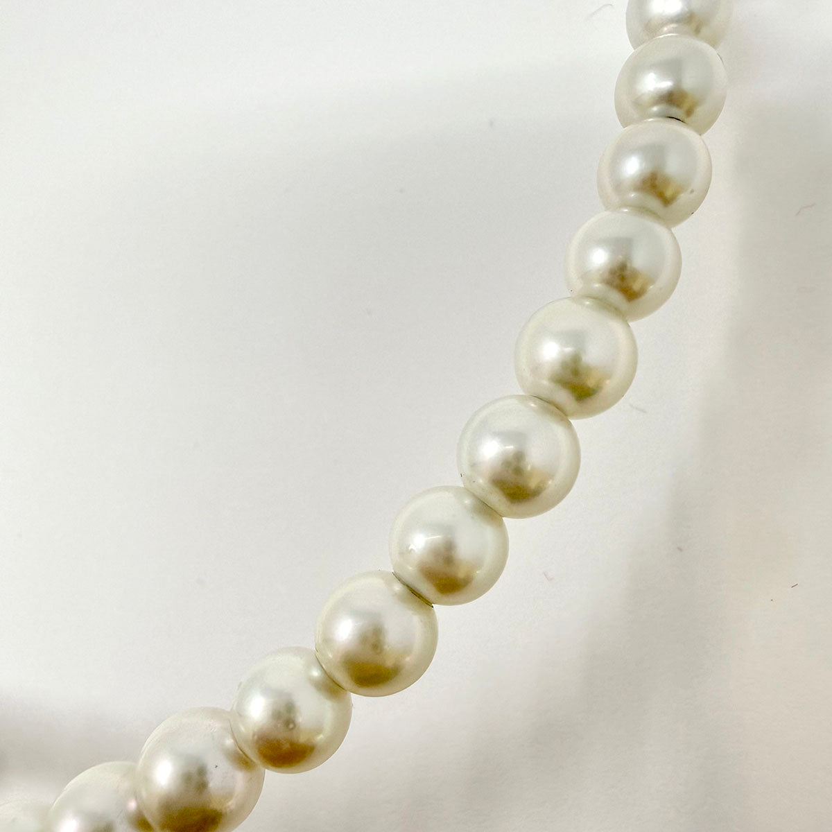 18K White Gold Cultured Pearl Diamond Necklace