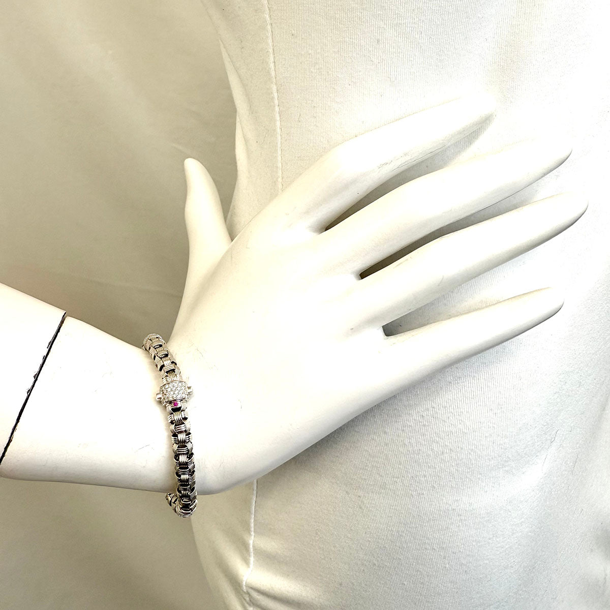 Roberto Coin 18K White Gold "Appassionato" Bracelet with Diamond Clasp