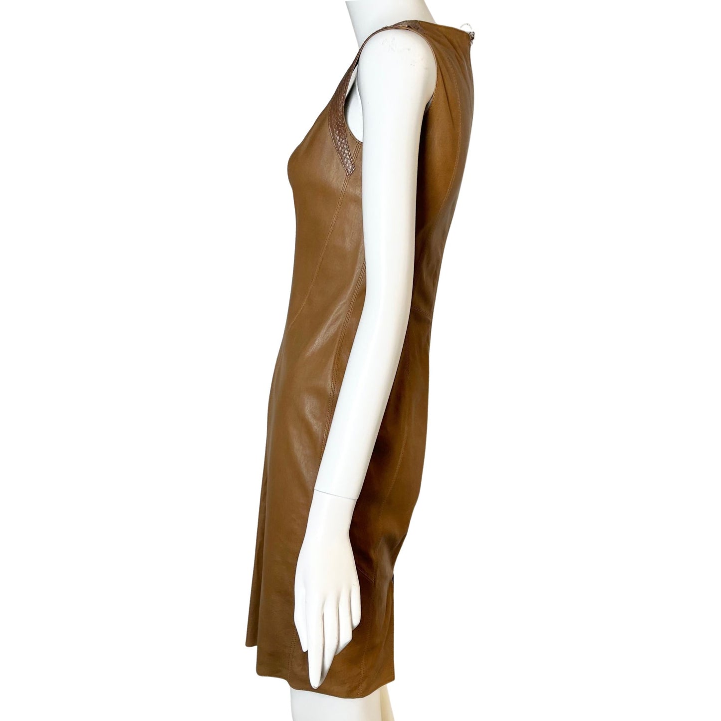 Aphero Dress