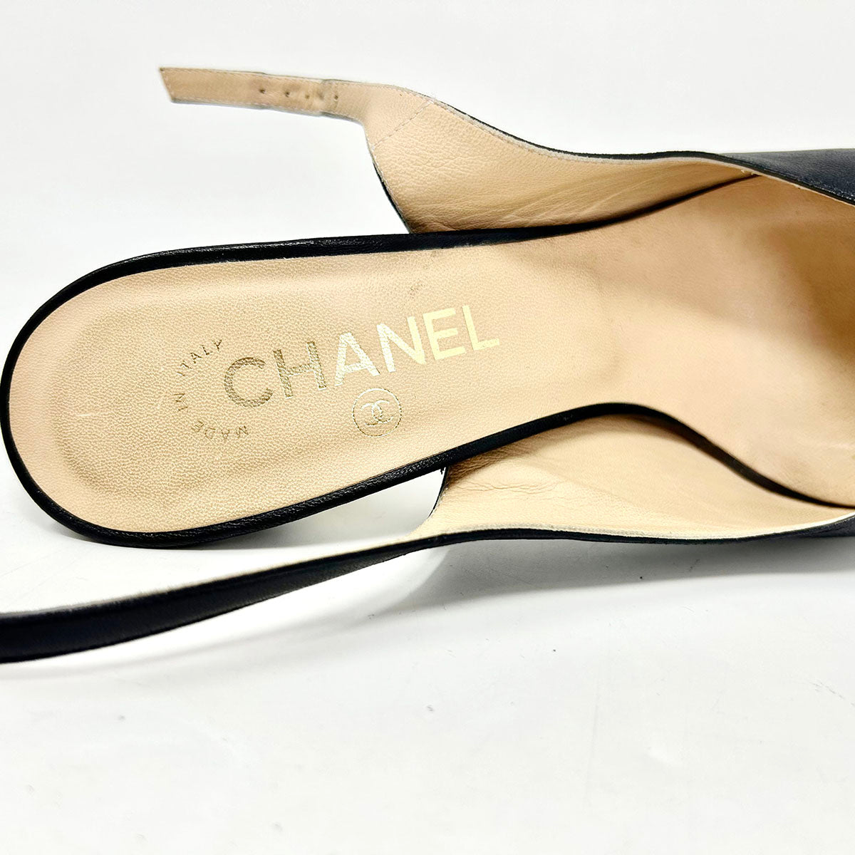 Chanel Pumps
