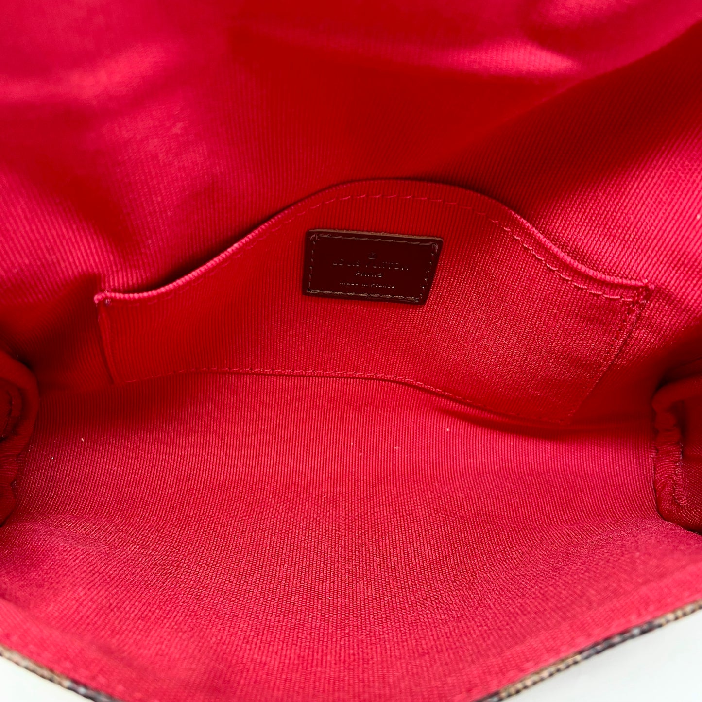 Louis Vuitton MM Damier Favorite Bag