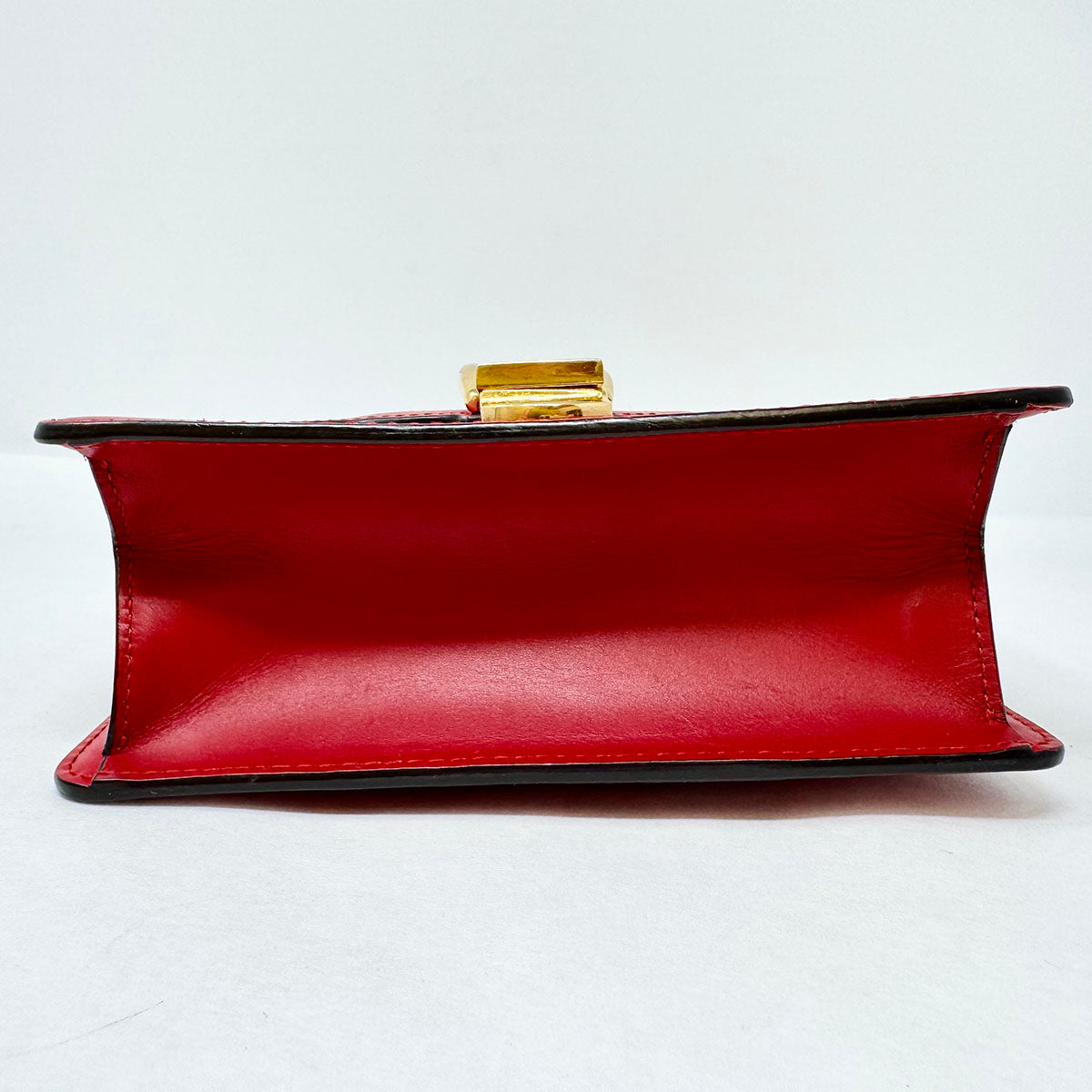 Gucci Sylvie Web Mini Bag