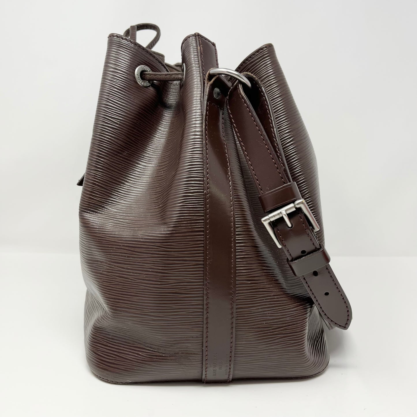 Louis Vuitton Epi Noe Bucket Bag with Phone Case