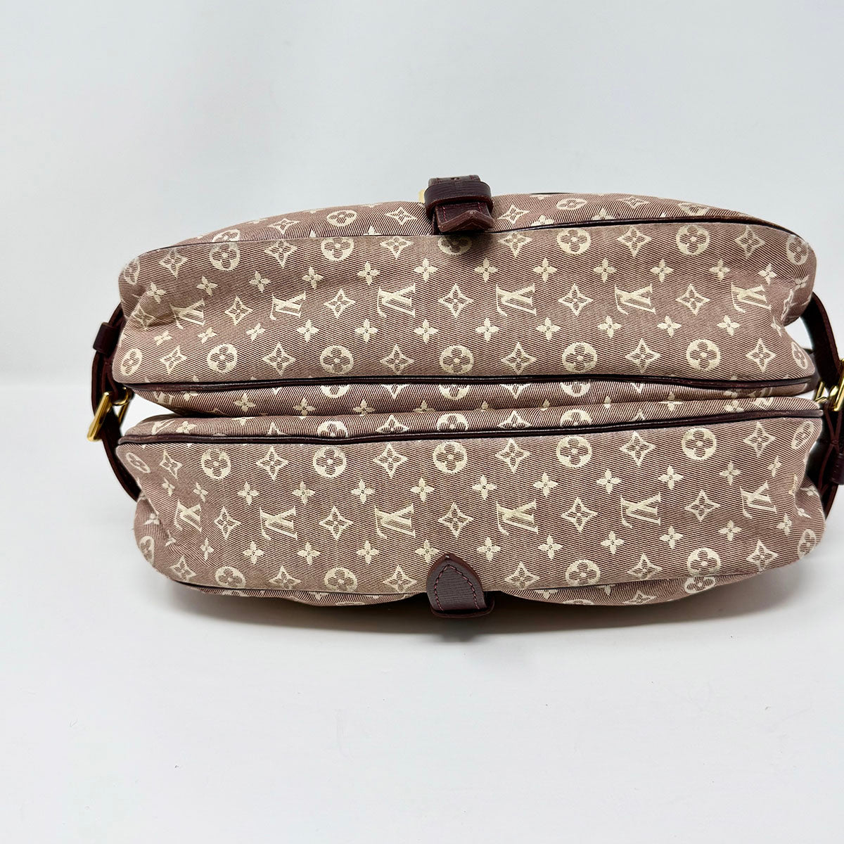 Louis Vuitton Monogram Saumur Shoulder Bag
