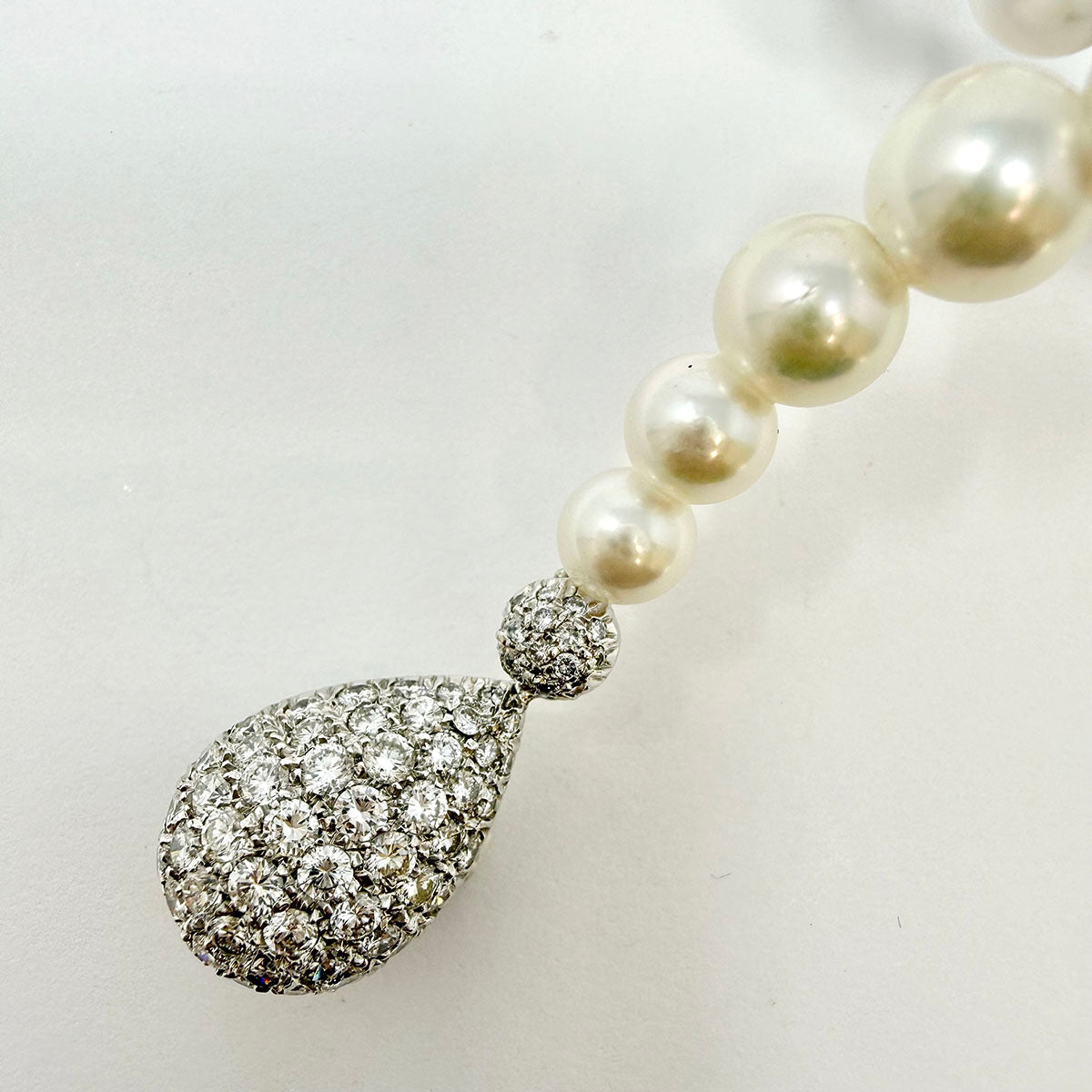 18K White Gold Cultured Pearl Diamond Necklace