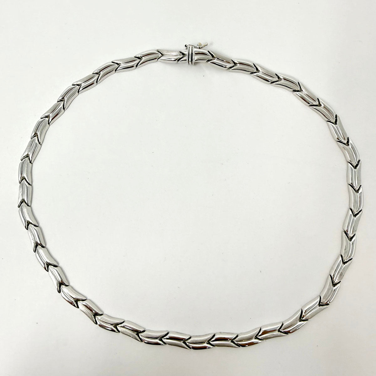 18k Chevron Link Necklace