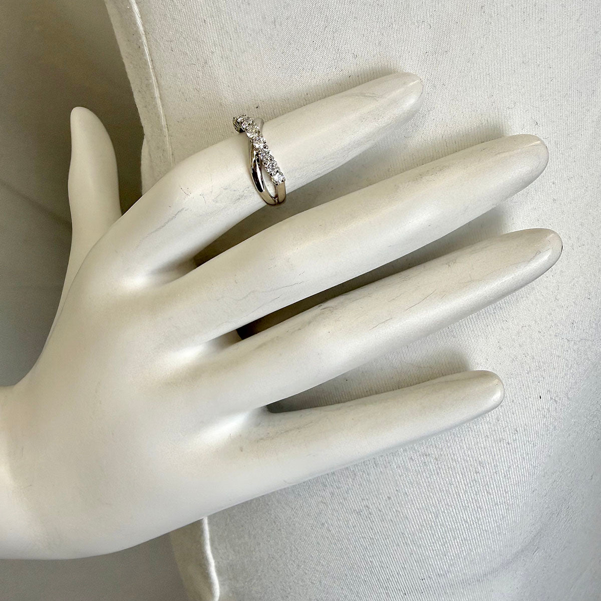 18K White Gold Diamond Crossover Ring