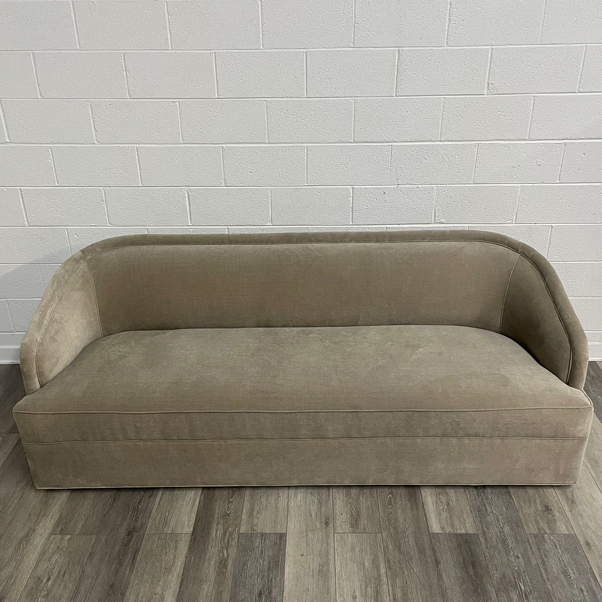 Curved Back Single Bench Seat Sofa