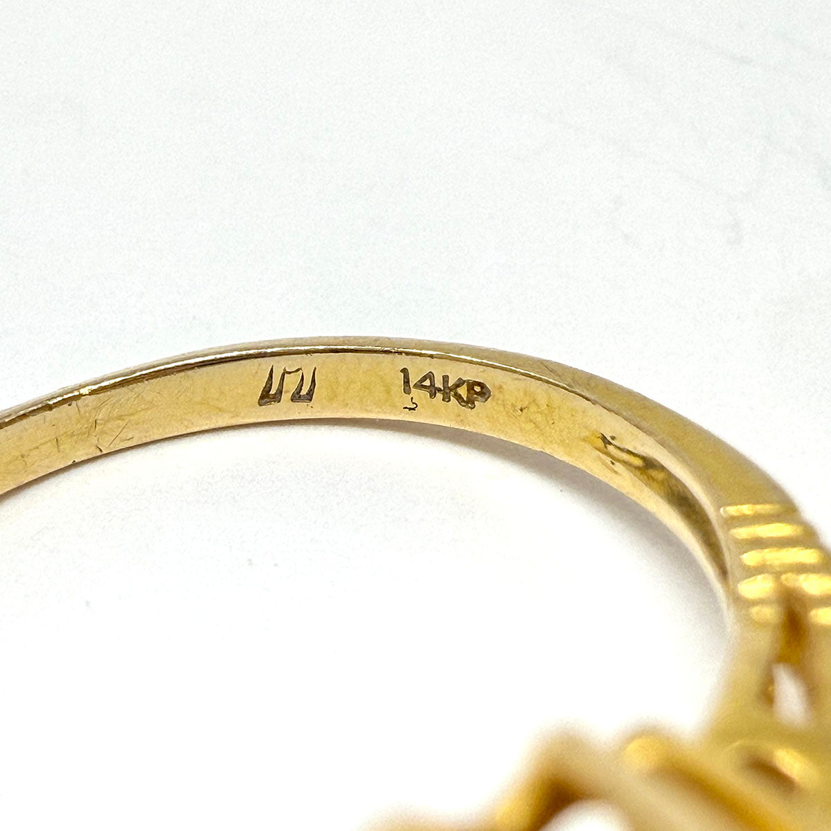 14K Gold Ring with Emerald and Diamond