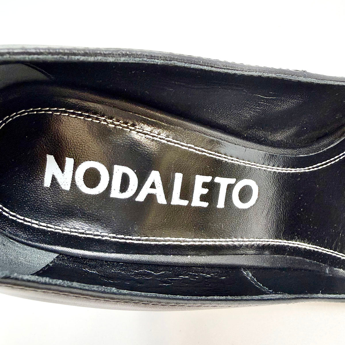 Nodaleto Pumps