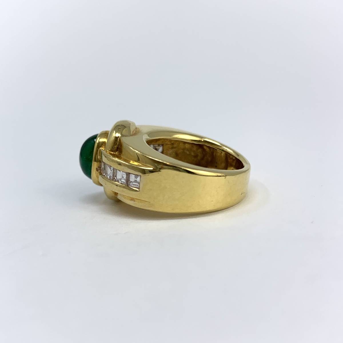 18K Yellow Heavy Gold Ring with Emerald and Diamonds