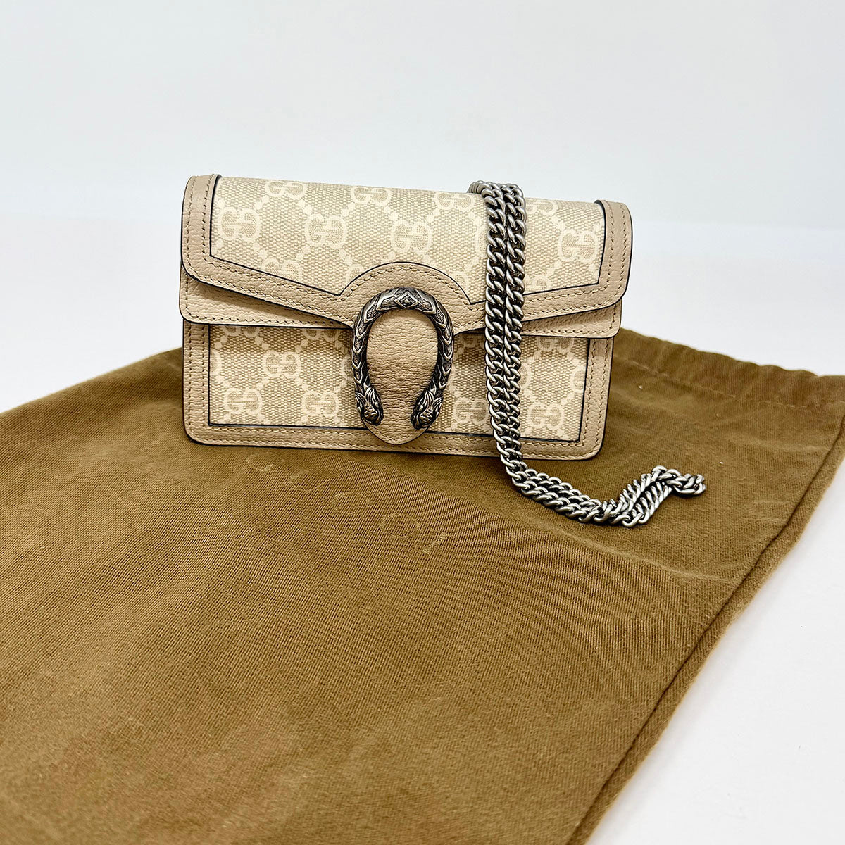 Gucci Dionysus GG Supreme Super Mini Bag