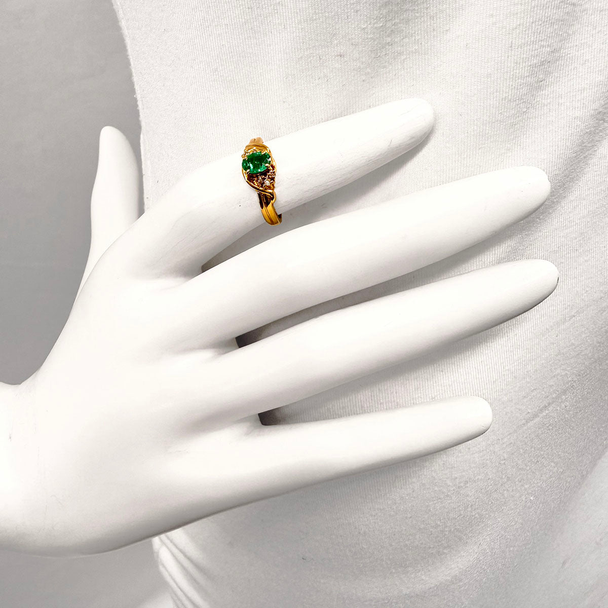 18K Emerald and Diamond Ring