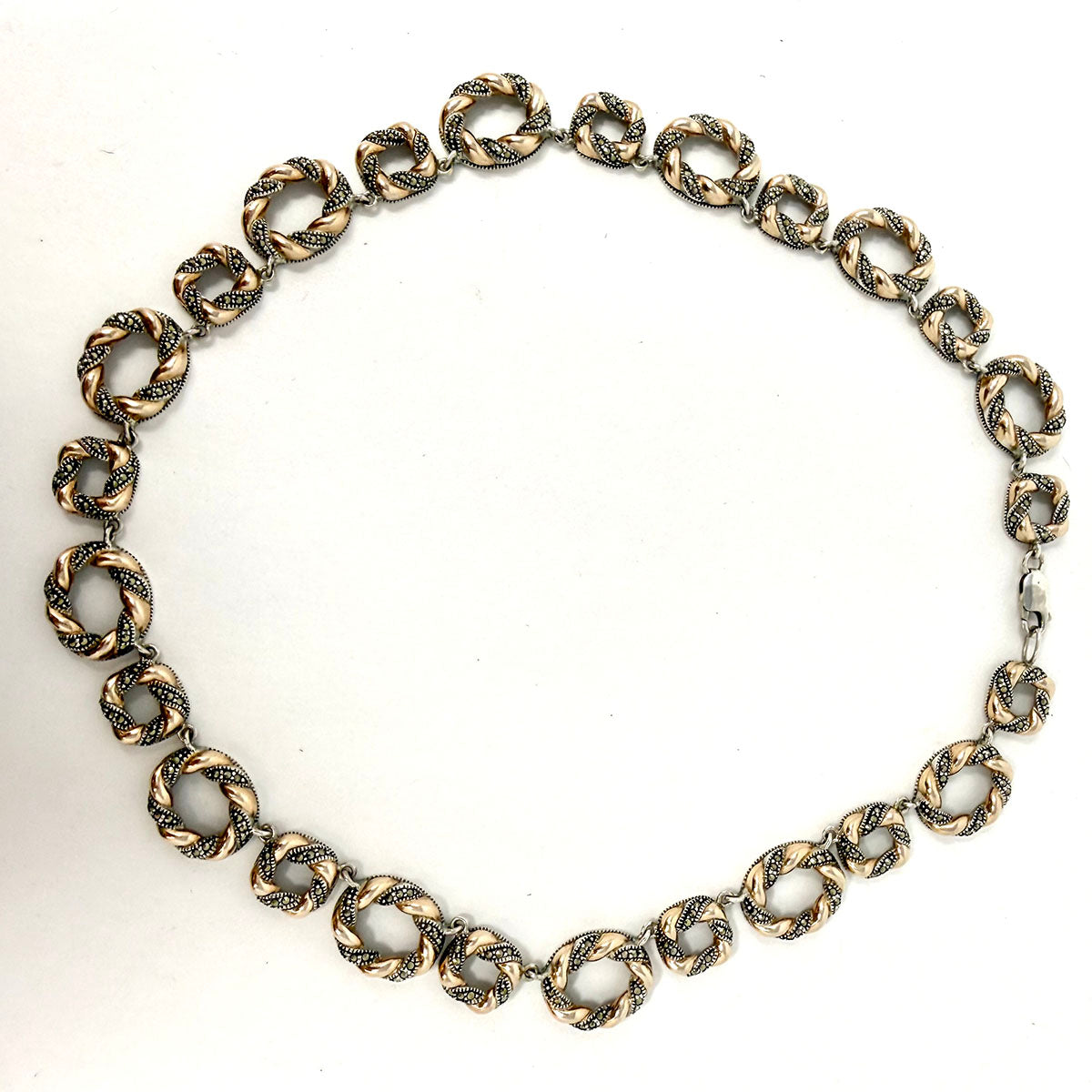 Twisted Link Necklace
