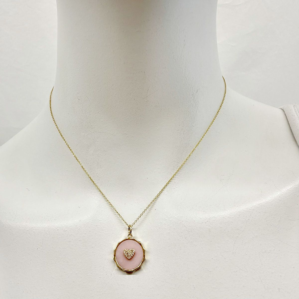 14K Gold Pendant Necklace with Diamond Heart