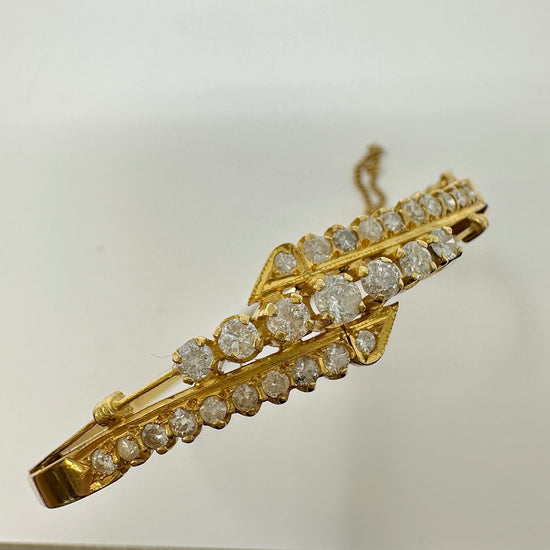 18K Gold Hinged Bracelet with Diamonds