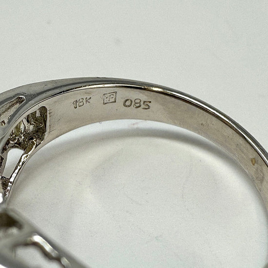 18K White Gold Ring with Diamond and Emerald