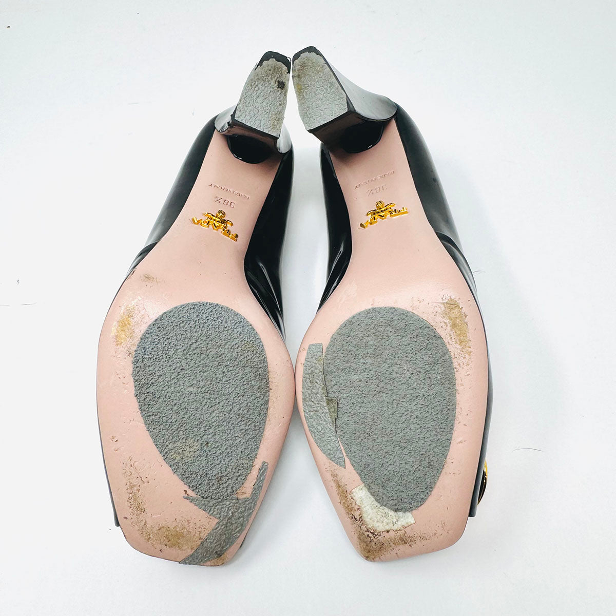Prada Pumps