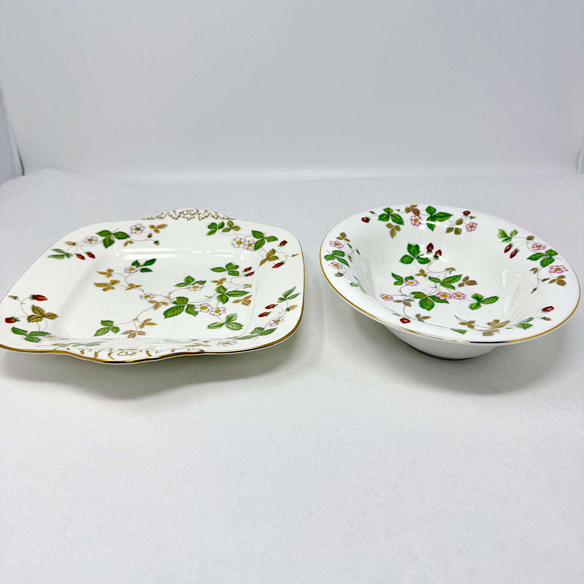 84 PC Wild Strawberry China