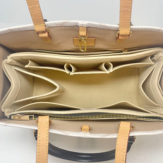 Louis Vuitton Monogram Giant OnTheGo Tote