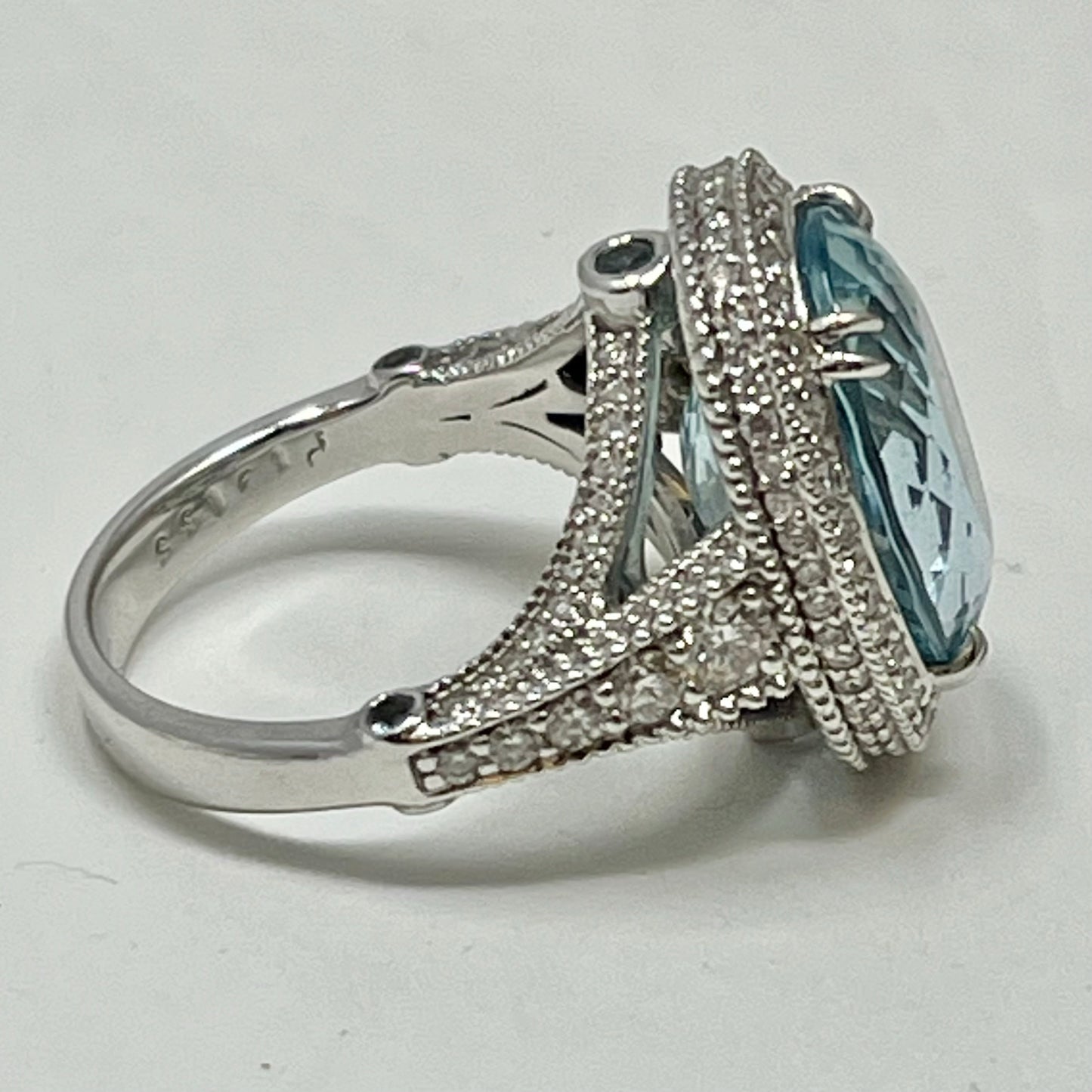 18K White Gold Aquamarine and Diamond Ring
