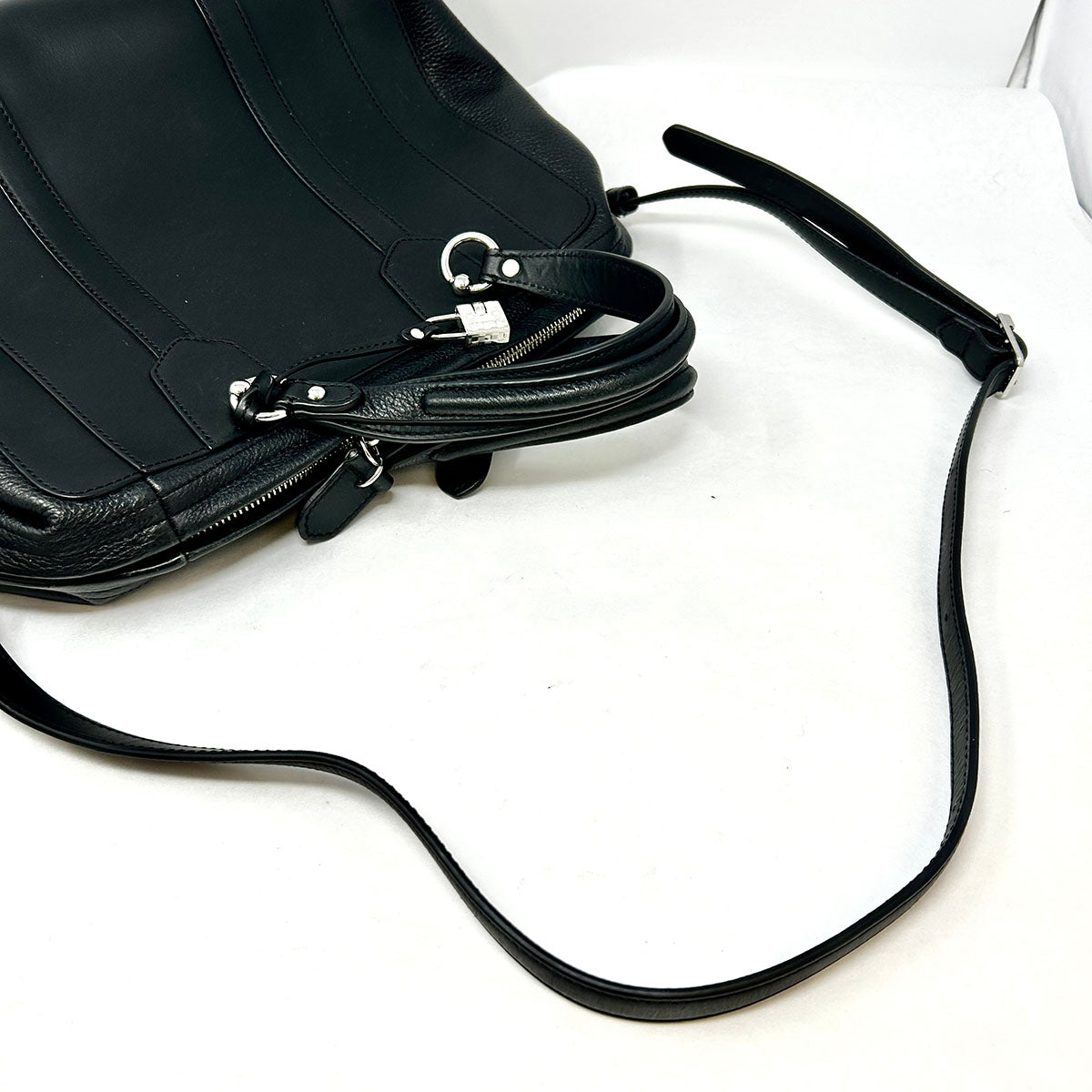 Aquascutum Handle Bag