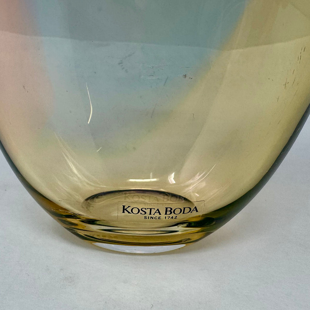 Fidji Art Glass Vase Signed Kjell Engman