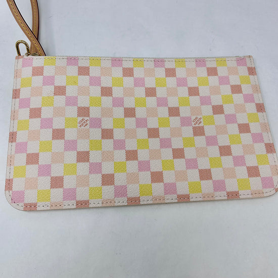 Louis Vuitton Damierlicious Neverfull Pochette